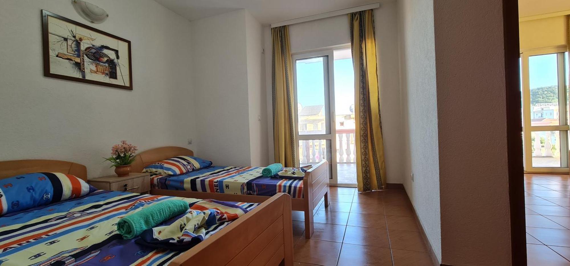 kurt apartaments Ulcinj Ruang foto