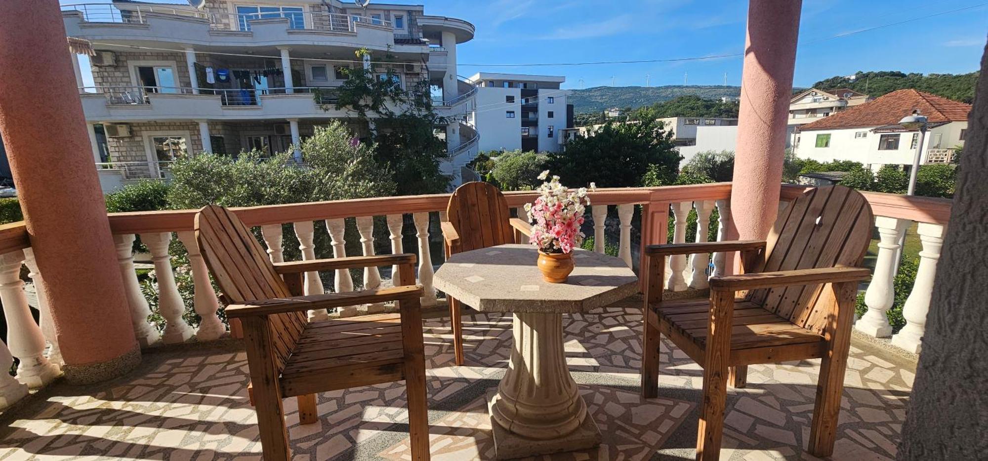 kurt apartaments Ulcinj Ruang foto