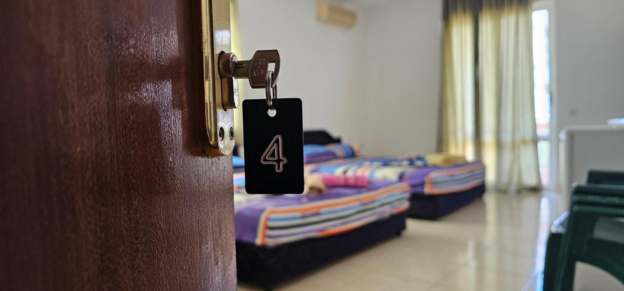 kurt apartaments Ulcinj Ruang foto
